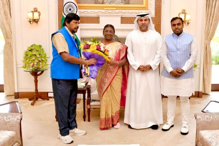 Dr.Ramdas Athawale, Dr.Bu Abdullah, Dr.Thousif Pasha, President of India, Mrs.Droupadi Murmu,